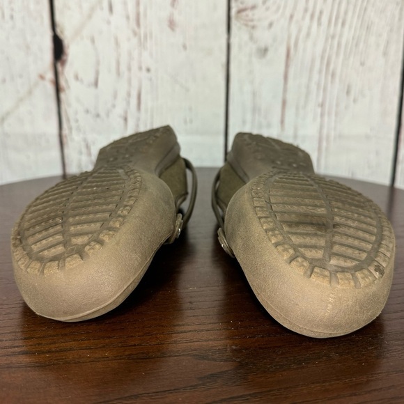 CROCS women’s loafer flats in chocolate brown color size 6 removable insole GUC - Picture 3 of 15